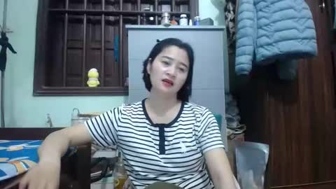 an_naughty online show from April 2, 9:07 am