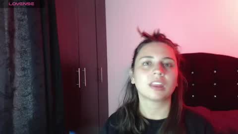 ana_arms_ online show from May 25, 6:25 pm