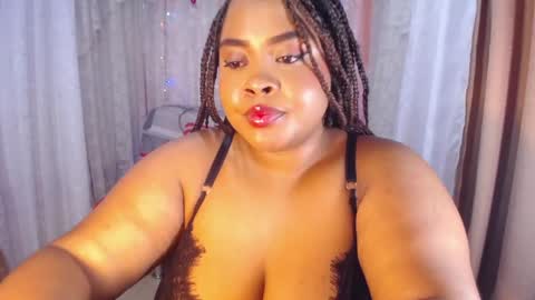 Snapshot of ana_off_alana chatting on December 14, 2:56 am Ana online show from December 14, 2:56 am