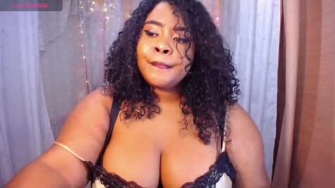 Snapshot of ana_off_alana chatting on October 6, 11:02 pm Ana online show from October 6, 11:02 pm