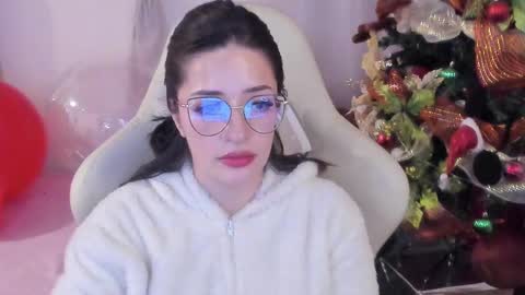 Im anna but you can call me as you want online show from December 20, 1:14 am