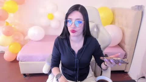 Im anna but you can call me as you want online show from May 18, 9:42 pm