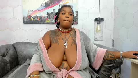 Snapshot of anaa_fuentes chatting on March 5, 12:22 pm ANNA FUENTES online show from March 5, 12:22 pm