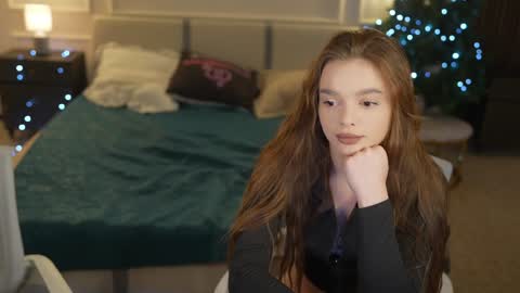 Snapshot of anabel054 chatting on December 16, 8:47 pm Anabel Kira Zlata Kira Elice Lana Dominika Sofy Kaila Bridget online show from December 16, 8:47 pm