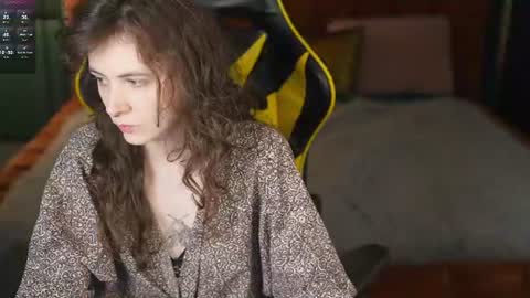 Sweet girls online show from June 22, 10:51 pm