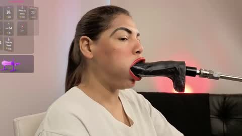 Anabel Alice Gandara online show from March 29, 1:11 pm