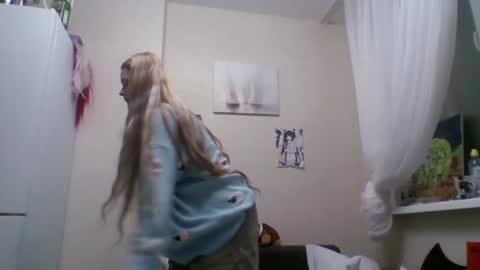 Malvina online show from June 25, 9:41 pm