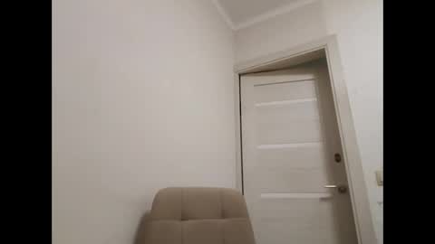 ANABELLOVEE online show from January 18, 8:30 pm