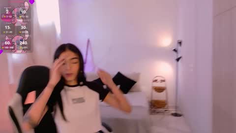 ANABEL WOLF  online show from November 30, 3:16 pm