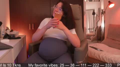 Snapshot of anah_ chatting on April 19, 12:43 am IG Soyanah online show from April 19, 12:43 am