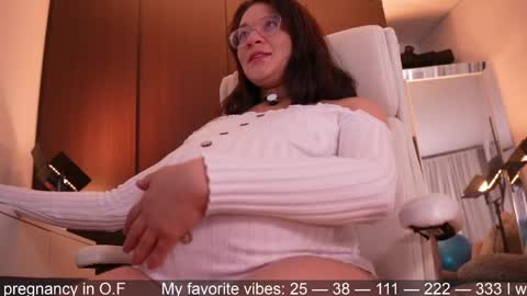 Snapshot of anah_ chatting on May 5, 10:51 pm IG Soyanah online show from May 5, 10:51 pm