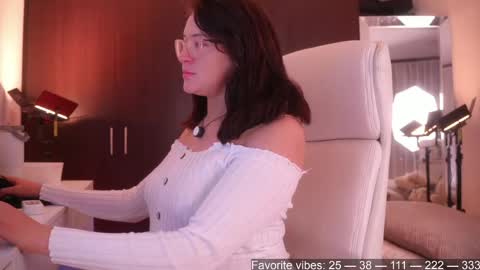 Snapshot of anah_ chatting on June 6, 12:16 am IG Soyanah online show from June 6, 12:16 am