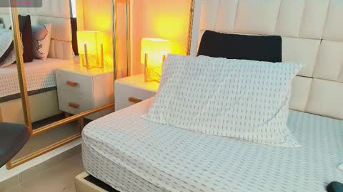 Anahi  online show from February 22, 7:34 pm