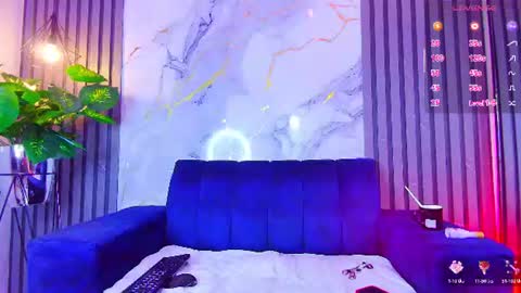 Snapshot of anahia_sexygirl chatting on July 21, 8:11 pm Anahia online show from July 21, 8:11 pm
