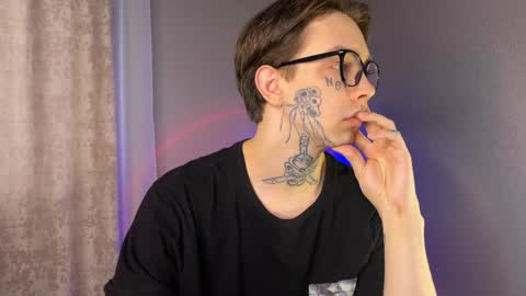 simon online show from January 14, 9:45 am