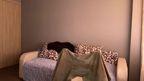 simon online show from September 13, 12:05 pm