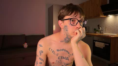 simon online show from October 12, 8:30 pm