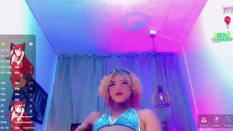anais_velvet_ online show from June 15, 7:38 pm