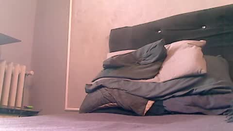 anaiserebel online show from March 7, 7:27 am