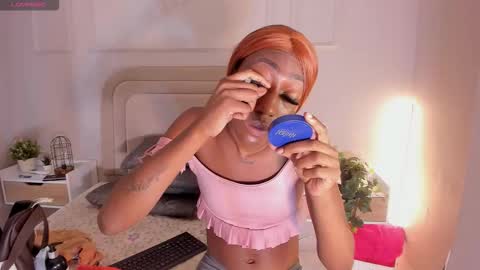 anamonroee online show from October 14, 11:55 am