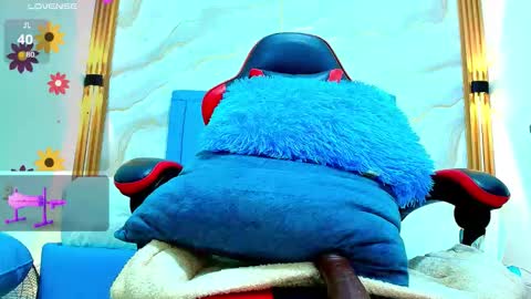 A N A P A U L A online show from February 8, 4:05 am