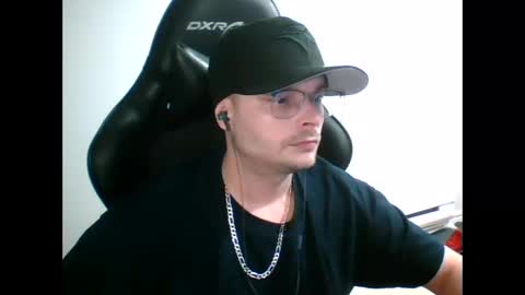 anarchyy1994 online show from March 7, 10:56 am