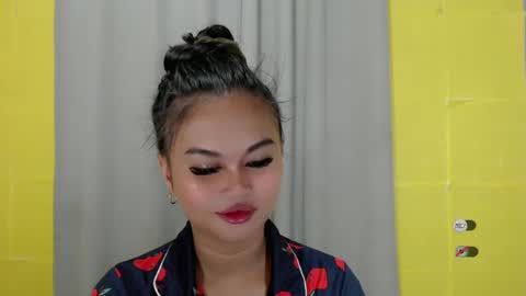 Snapshot of anaruru_ chatting on January 17, 2:28 pm ANA online show from January 17, 2:28 pm