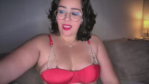 Snapshot of anastaciabluesmilf chatting on February 27, 4:56 am Anastacia online show from February 27, 4:56 am