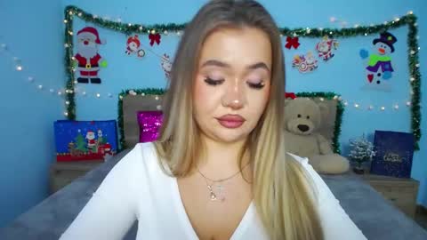 Snapshot of anastacyyellig chatting on December 15, 5:02 am anastacyyellig online show from December 15, 5:02 am