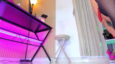 Snapshot of anastasia_snape chatting on March 26, 1:22 am anastasia_snape online show from March 26, 1:22 am