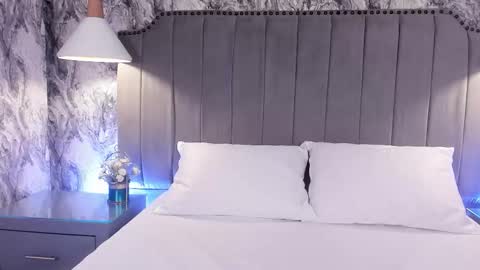 Snapshot of anastasia_steelegb chatting on September 18, 12:29 pm Mia online show from September 18, 12:29 pm