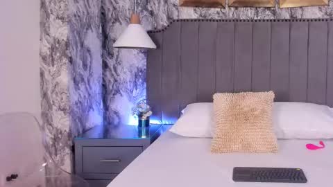 Snapshot of anastasia_steelegb chatting on September 26, 12:09 pm Mia online show from September 26, 12:09 pm