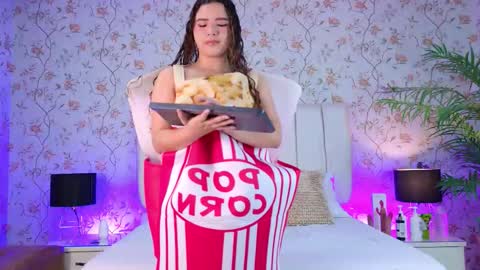 Snapshot of anastasia_steelegb chatting on October 16, 12:17 pm Mia online show from October 16, 12:17 pm