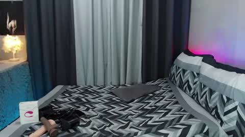 anawalters online show from December 19, 5:07 am