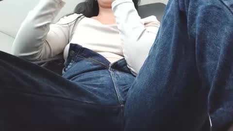   online show from February 19, 11:39 am