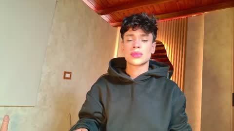 Ander  online show from June 25, 1:04 pm