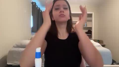 Snapshot of anditspinkxo chatting on June 10, 5:23 pm anditspinkxo online show from June 10, 5:23 pm