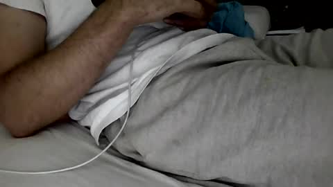 andr033ee online show from August 7, 11:56 am