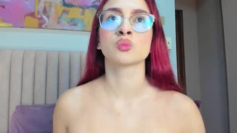 Andra Cyrus online show from October 17, 11:35 am