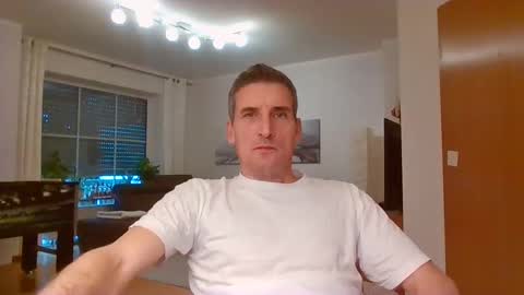 Name online show from December 3, 8:16 am