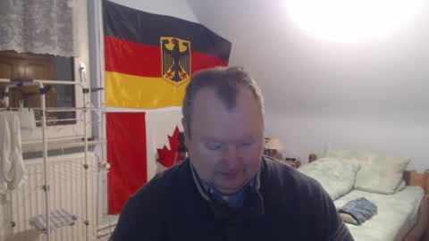 Snapshot of andre124231 chatting on December 29, 4:19 pm Andre online show from December 29, 4:19 pm