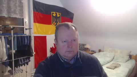 Snapshot of andre124231 chatting on January 2, 5:18 pm Andre online show from January 2, 5:18 pm