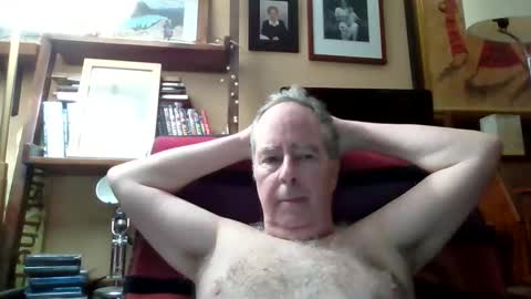 Snapshot of andre6045 chatting on January 6, 7:28 pm andre6045 online show from January 6, 7:28 pm