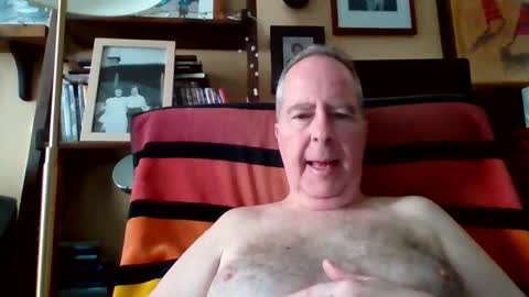 Snapshot of andre6045 chatting on February 12, 7:42 pm andre6045 online show from February 12, 7:42 pm