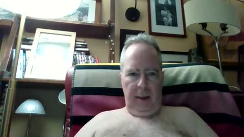 andre6045 online show from April 14, 7:09 pm