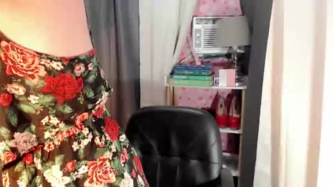 andrea06121998 online show from March 20, 9:47 am