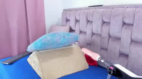 Andrea bigtits69 online show from April 2, 11:46 pm