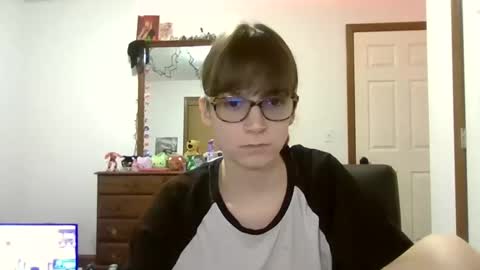 Snapshot of andrea_davenport chatting on January 19, 10:50 am andrea online show from January 19, 10:50 am