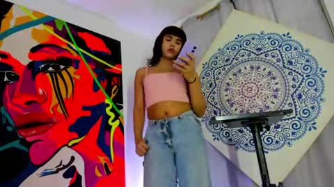 Snapshot of andrea_giraldo_ chatting on June 18, 9:30 pm Andrea online show from June 18, 9:30 pm
