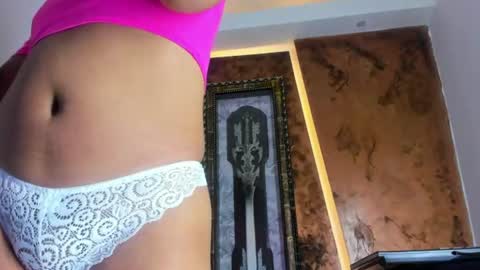 Snapshot of andrea_giraldo_ chatting on July 12, 8:33 pm Andrea online show from July 12, 8:33 pm
